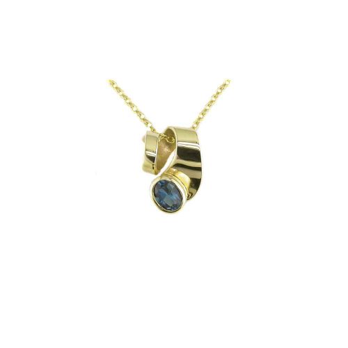 Jewellery 9ct. Yellow Gold Pendant Set with London Blue Topaz