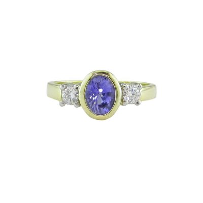 Diamond Rings 18ct. Yellow Ring set with Burma Sapphire and 2 Diamonds