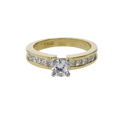 Diamond Rings 18ct. Yellow Gold Ring with Princess Cut Diamonds