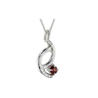 Jewellery Sterling Silver Hammered Textured Pendant with Garnet
