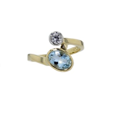 Bespoke Diamond and Aquamarine Bespoke Ring in 18ct Gold